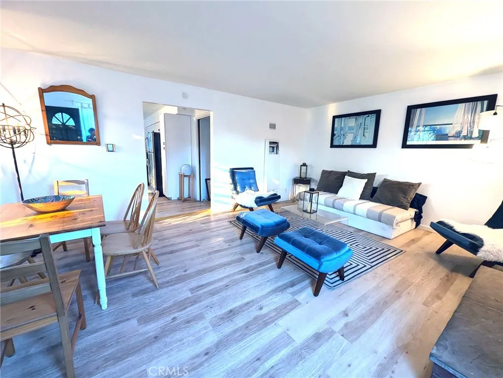 1339 Appleton Way, Venice, California 90291 home-pic-4